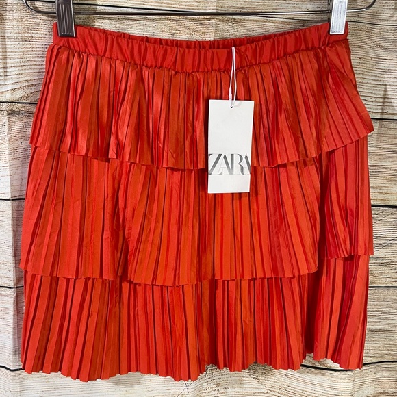 Zara pleated tiered orange pull-on mini skirt women’s Size Medium Bloggers Fav - Picture 7 of 7